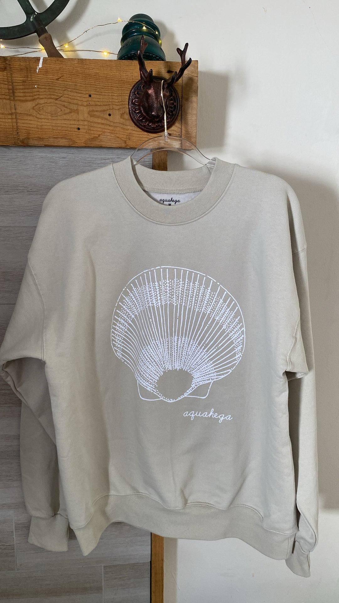 Scallop Crewneck Sweatshirt