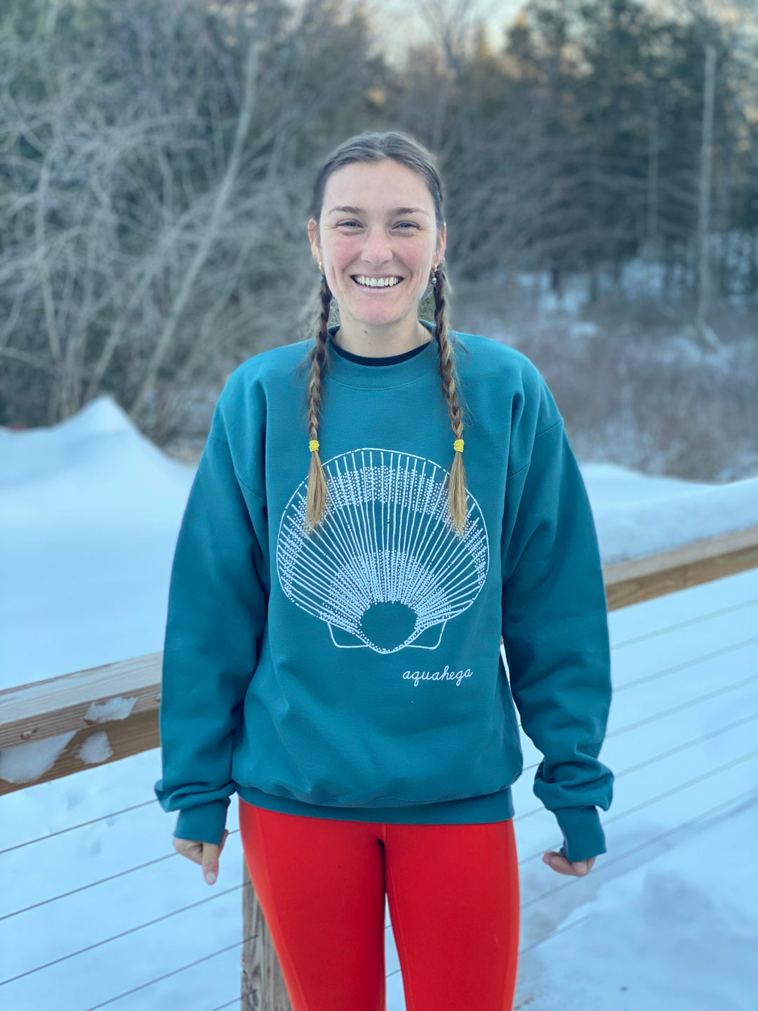 Scallop Crewneck Sweatshirt